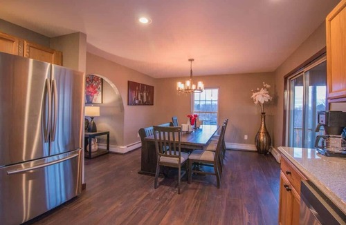 Beach Lake House | Hilltop Lodge