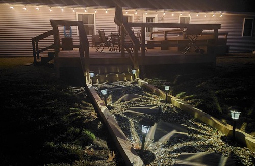 Murphysboro House | Hilltop Retreat, a modernly-rustic getaway!