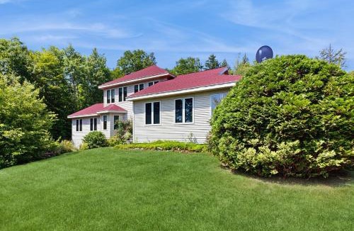 Naples House | Hilltop Serenity