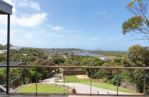 Fairhaven House | Hilltop Vistas Pet Friendly