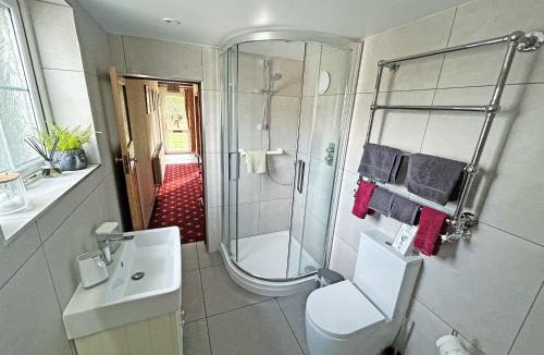 Milnthorpe House | Hillview