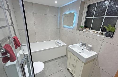 Milnthorpe House | Hillview