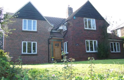 St Margaret's at Cliffe House | Hillview