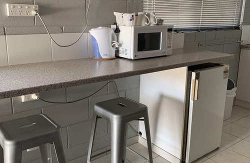 Richmond Hill Hotel | Hillview Motel