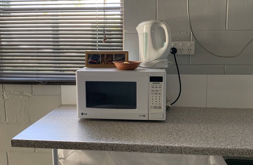 Richmond Hill Hotel | Hillview Motel