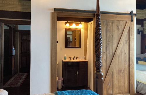 Hilo Bed & Breakfast | Hilo Bay Oceanfront B&B