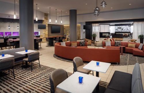 Downtown Albany Hotel | Hilton Albany