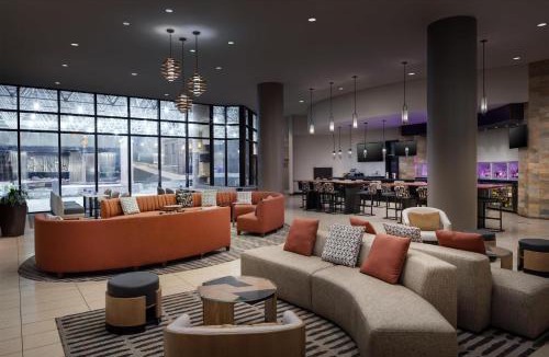 Downtown Albany Hotel | Hilton Albany