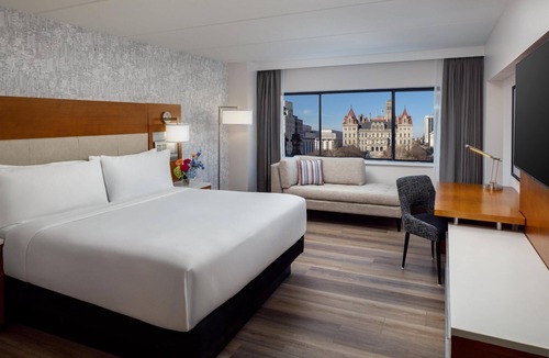 Downtown Albany Hotel | Hilton Albany