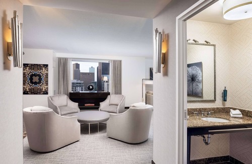 Houston Convention District Hotel | Hilton Americas-Houston
