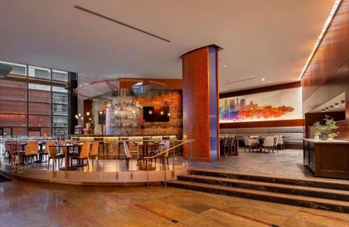 Downtown West Hotel | Hilton Baltimore Inner Harbor