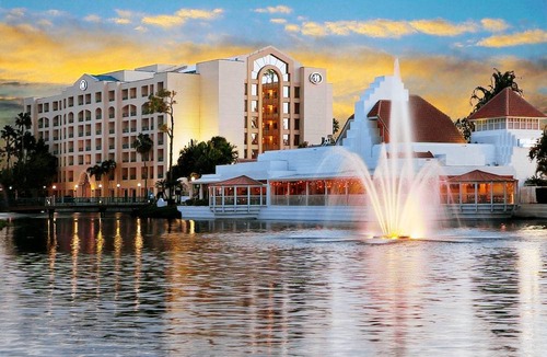 Boca Raton Hotel | Hilton Boca Raton Suites