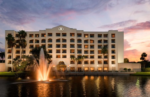 Boca Raton Hotel | Hilton Boca Raton Suites