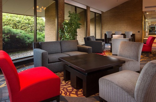 Northbrook Hotel | Hilton Chicago/Northbrook