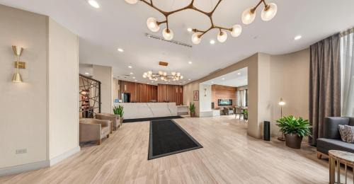Oak Lawn Hotel | Hilton Chicago/Oak Lawn