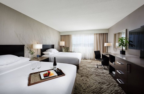 Florence Hotel | Hilton Cincinnati Airport