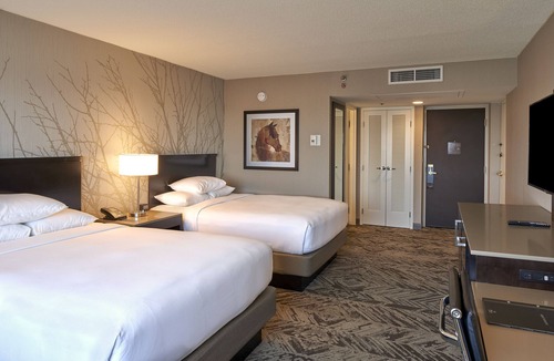 Florence Hotel | Hilton Cincinnati Airport