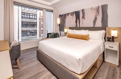 Midtown East Hotel | Hilton Club The Central at 5th New York