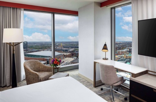 Arena District Hotel | Hilton Columbus Downtown