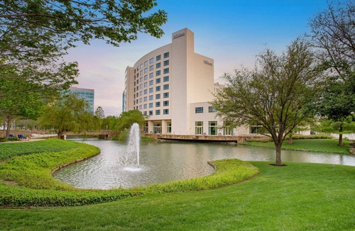 Plano Hotel | Hilton Dallas/Plano Granite Park