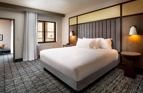 Southlake Hotel | Hilton Dallas/Southlake Town Square