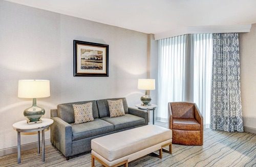 Grapevine Hotel | Hilton DFW Lakes Executive Conference Center
