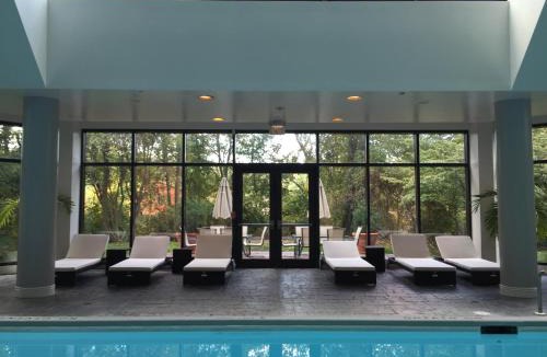 East Brunswick Hotel | Hilton East Brunswick