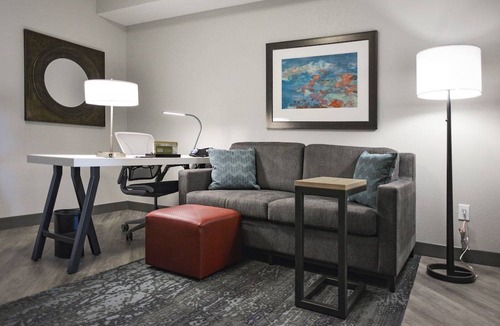 St. Matthews Hotel | Hilton Garden Inn Louisville Mall of St. Matthews