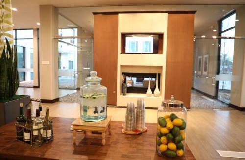 Montopolis Hotel | Hilton Garden Inn Austin Airport