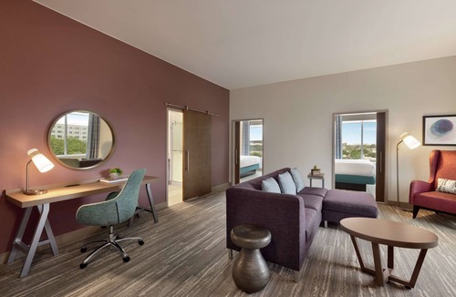 North Burnet Hotel | Hilton Garden Inn Austin North - Near the Domain