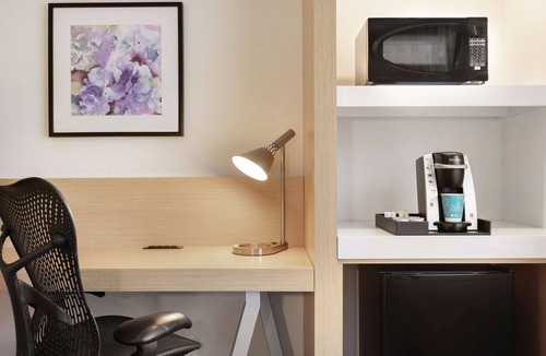 Martinsville Hotel | Hilton Garden Inn Bridgewater