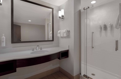 Burlington Hotel | Hilton Garden Inn Burlington Downtown