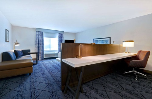 Cedar Rapids - Iowa City Hotel | Hilton Garden Inn Cedar Rapids