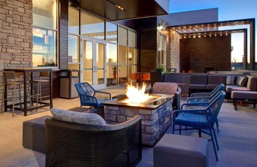 Cedar Rapids Hotel | Hilton Garden Inn Cedar Rapids
