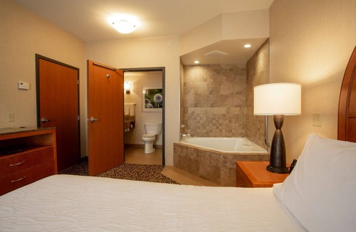 Cedar Falls Hotel | Hilton Garden Inn Cedar Falls