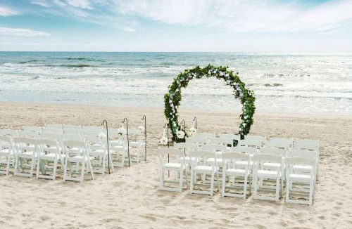 Cocoa Beach Resort | Hilton Garden Inn Cocoa Beach-Oceanfront, FL