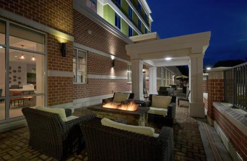 Gaffer District Hotel | Hilton Garden Inn Corning Downtown