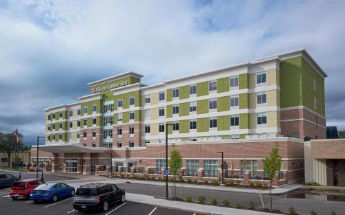 Gaffer District Hotel | Hilton Garden Inn Corning Downtown