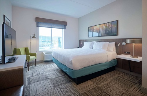 Gaffer District Hotel | Hilton Garden Inn Corning Downtown