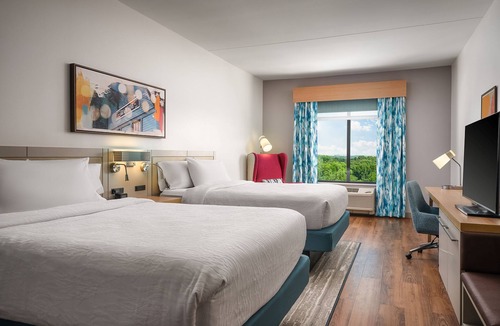 Grapevine Hotel | Hilton Garden Inn Grapevine at Silverlake Crossing