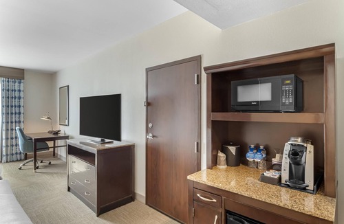 Fairbanks Hotel | Hilton Garden Inn Houston NW America Plaza