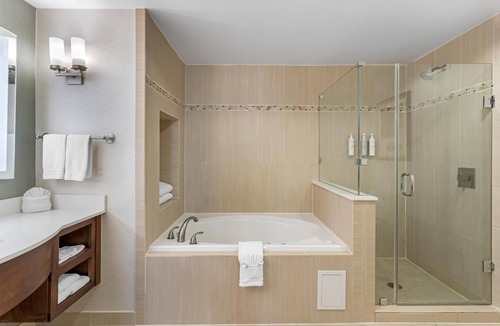 Fairbanks Hotel | Hilton Garden Inn Houston NW America Plaza