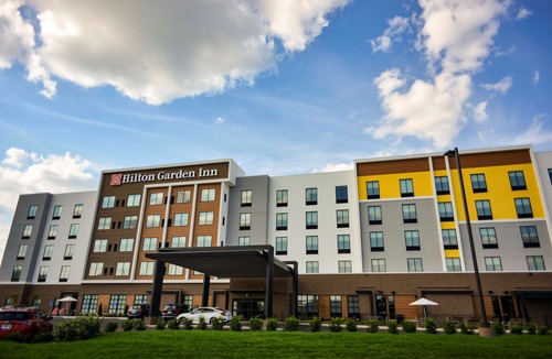 St. Matthews Hotel | Hilton Garden Inn Louisville Mall of St. Matthews