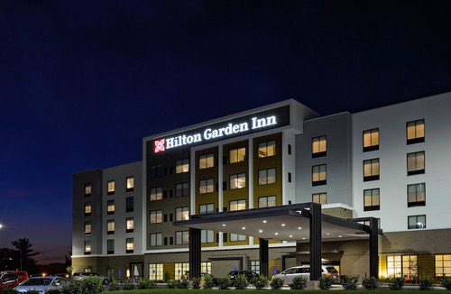 St. Matthews Hotel | Hilton Garden Inn Louisville Mall of St. Matthews