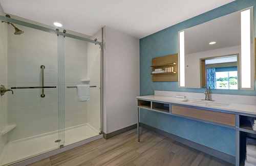 Lakeview Hotel | Hilton Garden Inn Manassas