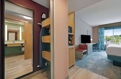 Lakeview Hotel | Hilton Garden Inn Manassas