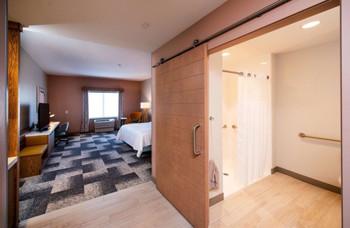 Moncton Hotel | Hilton Garden Inn Moncton, NB