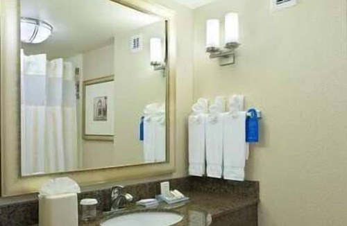 Mount Laurel Hotel | Hilton Garden Inn Mt. Laurel