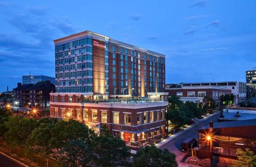 Rutledge Hill Hotel | Hilton Garden Inn Nashville Downtown Convention Center