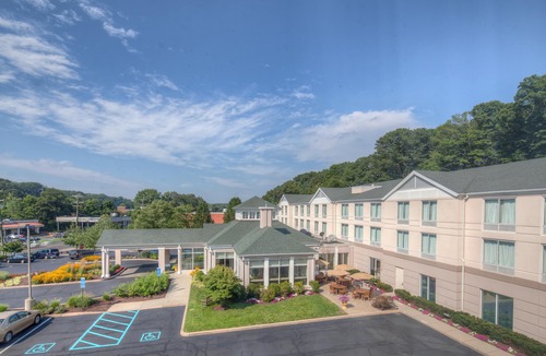 Norwalk Hotel | Hilton Garden Inn Norwalk